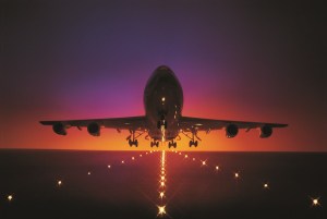Agência vê risco de nova alta do combustível de aviação e normalização apenas em 2028