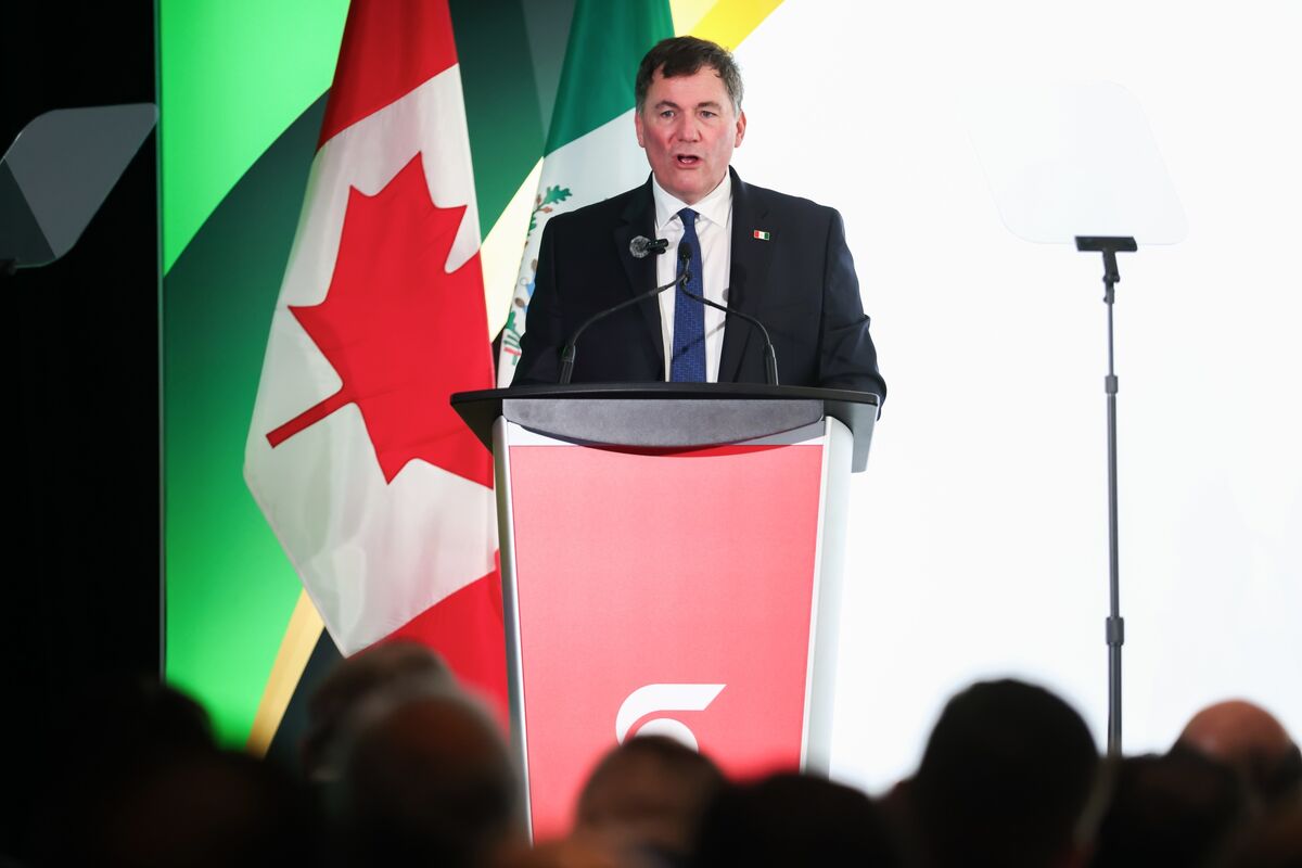 Canada’s LeBlanc Expects Deals With US to Resolve Trump Trade Issues