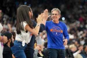 Celebridades pagam até US$ 10 mil por hora para ver os Knicks nas finais da NBA