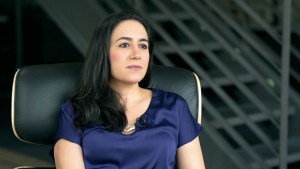 Cofundadora do Nubank admite transtorno com mensagem falsa e chama erro de ‘bizarro’