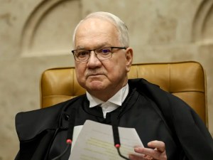 Fachin defende STF e Moraes após Corte italiana apontar parcialidade em caso Zambelli