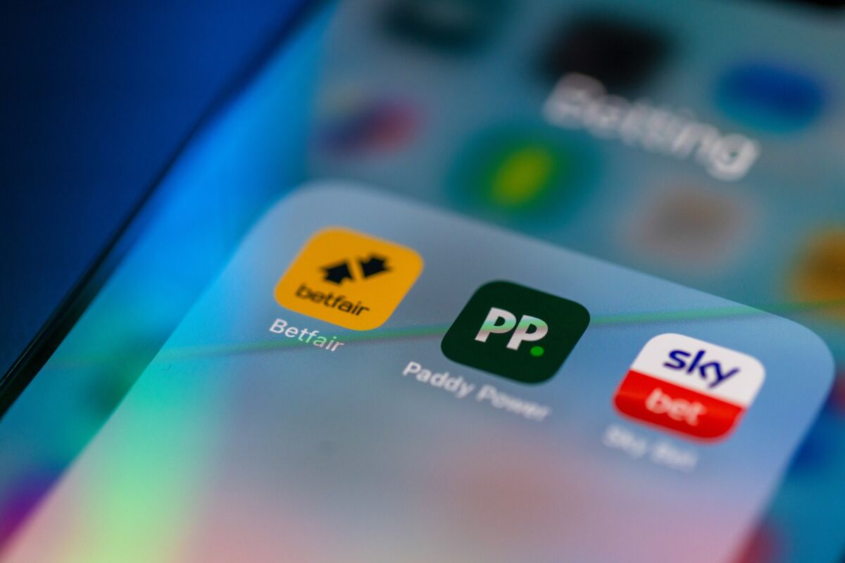 FanDuel Owner Flutter to Delist From London After Shift to US