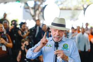 Lula dará aval para MJ cobrar devolução de celulares roubados em posse de cidadãos