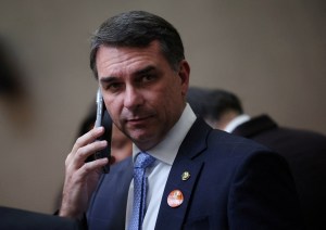 Moraes rejeita pedido de Flávio Bolsonaro para interferir em inquérito sobre Lula