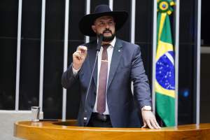 MP do Frete ganha dispositivo para anistiar multas de bloqueios após eleição de 2022