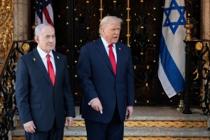 Netanyahu e Trump entram em rota de colisão enquanto EUA e Irã fazem acordo