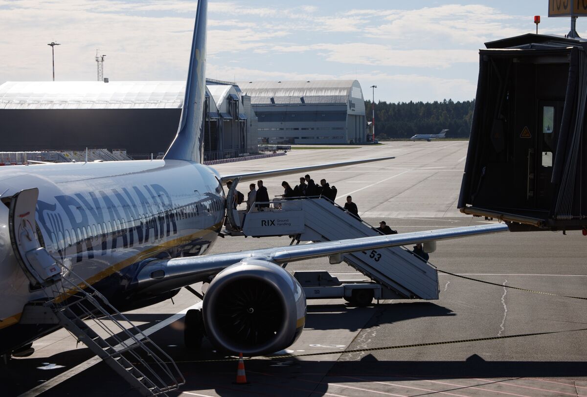 Ryanair Probed Over Charging Parents to Sit With Children