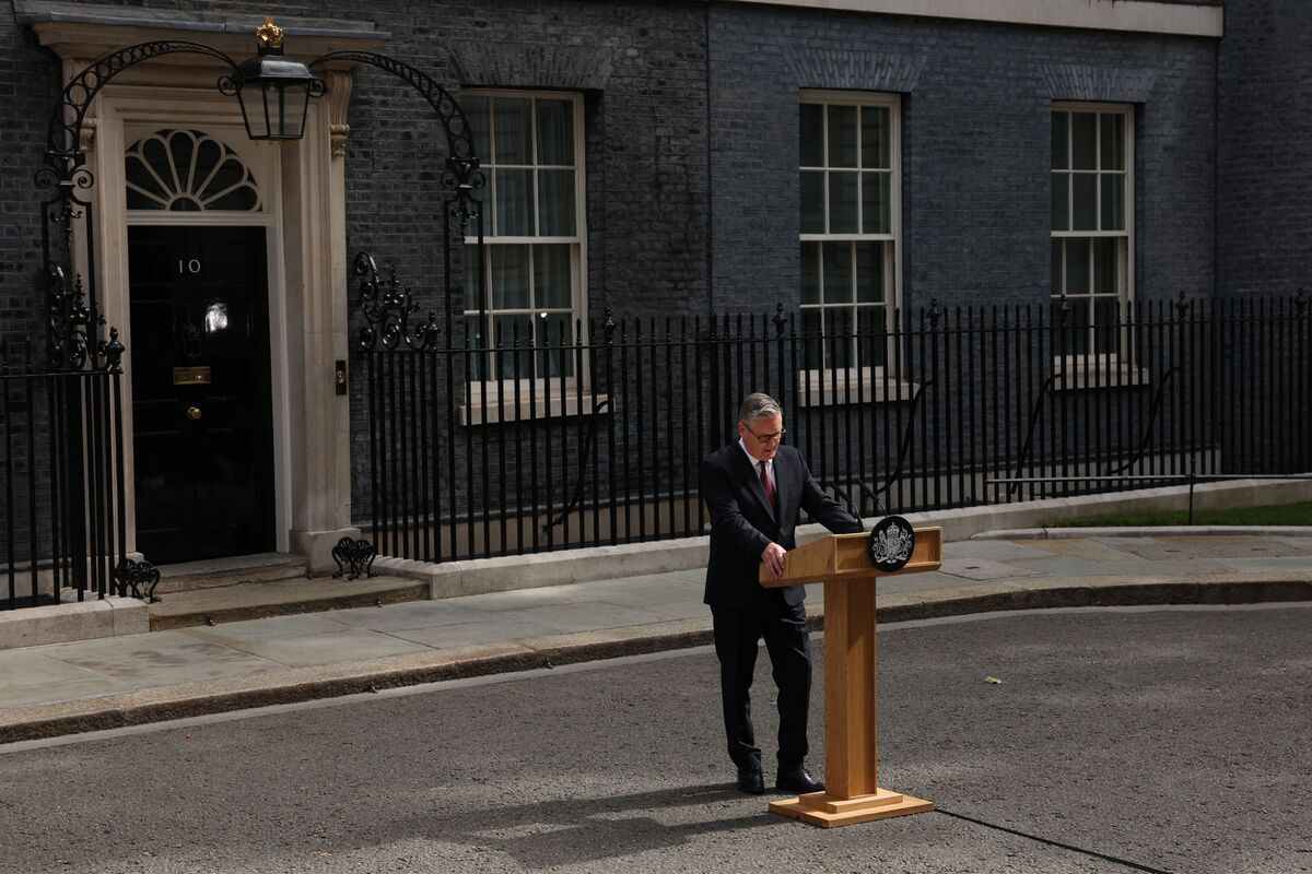 Starmer Leaves No. 10 Without Ever Managing to Explain What He Stood For