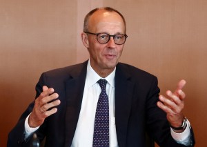Alemanha: Merz anuncia reformas com corte de impostos e mudanças na Previdência