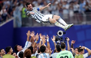 ASSISTA AOS GOLS: Messi leva Argentina a virada sobre o Egito rumo às quartas da Copa