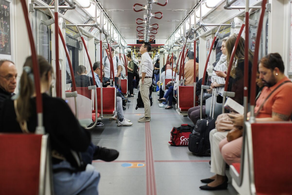 Canada Adds 18,200 Jobs in June as Young Workers Catch a Break