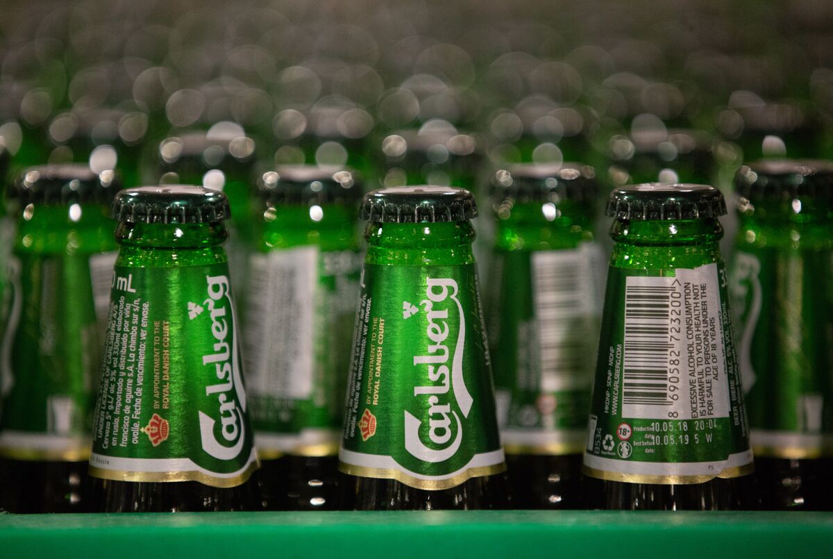 Carlsberg Said to File for India IPO to Raise $700 Million