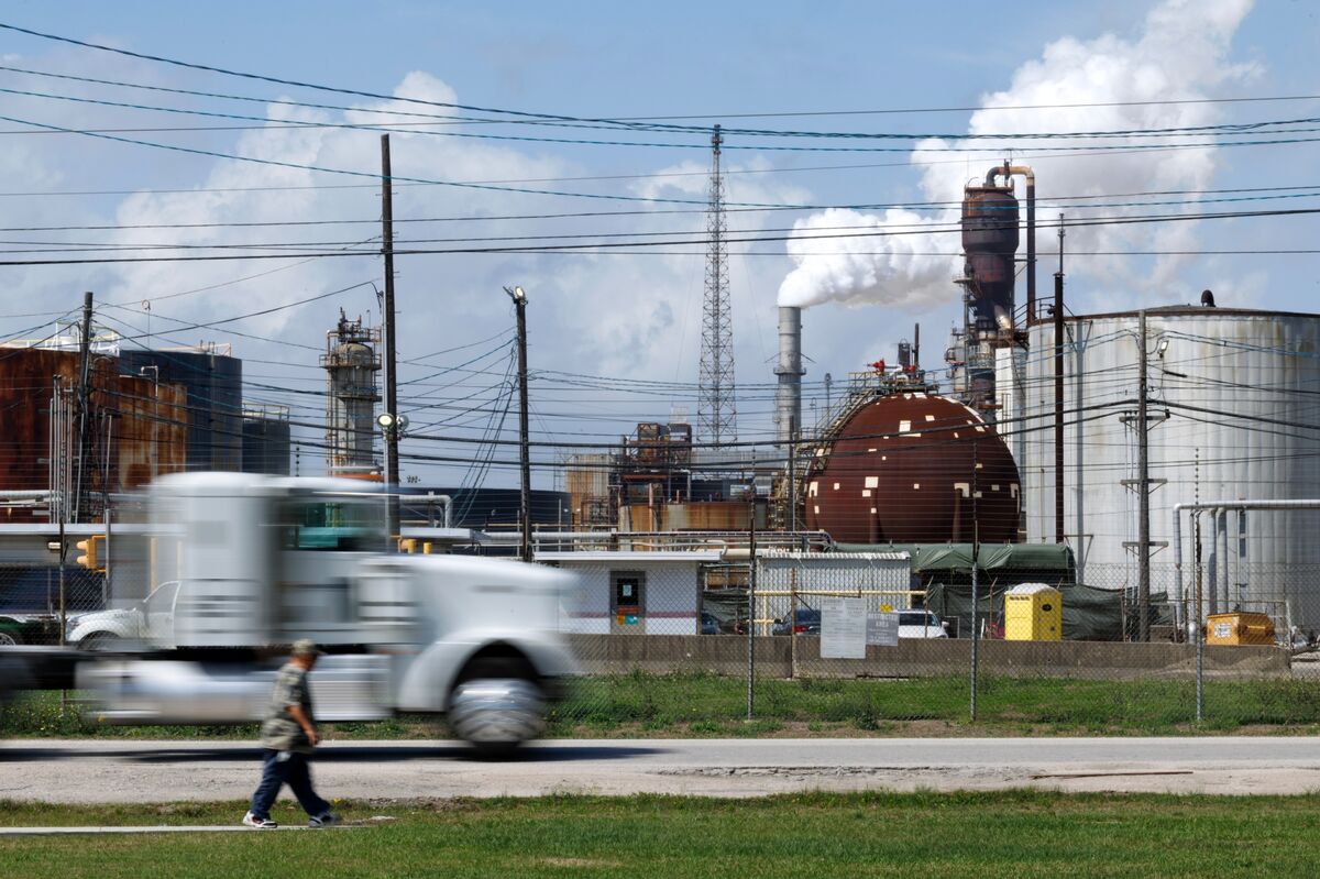 Exxon Sees $3.7 Billion Profit Surge From War-Driven Oil Rally