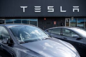 Mercado de robotáxi pode atingir US$ 1 tri até 2040 e levar a maior corrida da década