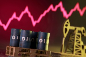 Petróleo fecha em alta com aumento das tensões no Oriente Médio após ataques em Ormuz