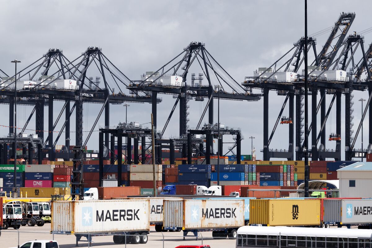 US Trade Deficit Widens in May to Biggest in More Than a Year