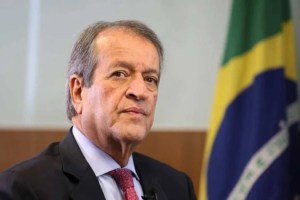 Valdemar critica Flávio e Michelle por episódios envolvendo Vorcaro