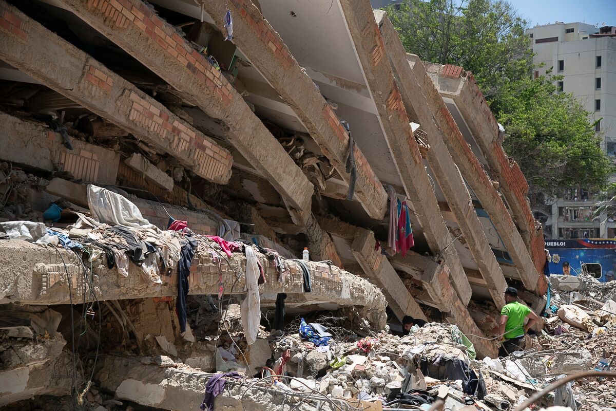 Venezuela’s Official Death Toll From Quake Rises to Almost 3,000